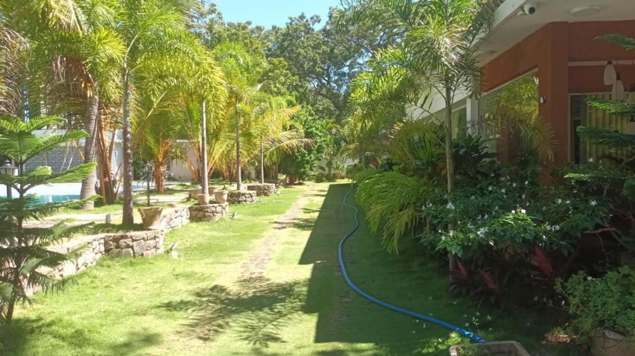 Lucky Beach Resort تريكونامالاي المظهر الخارجي الصورة