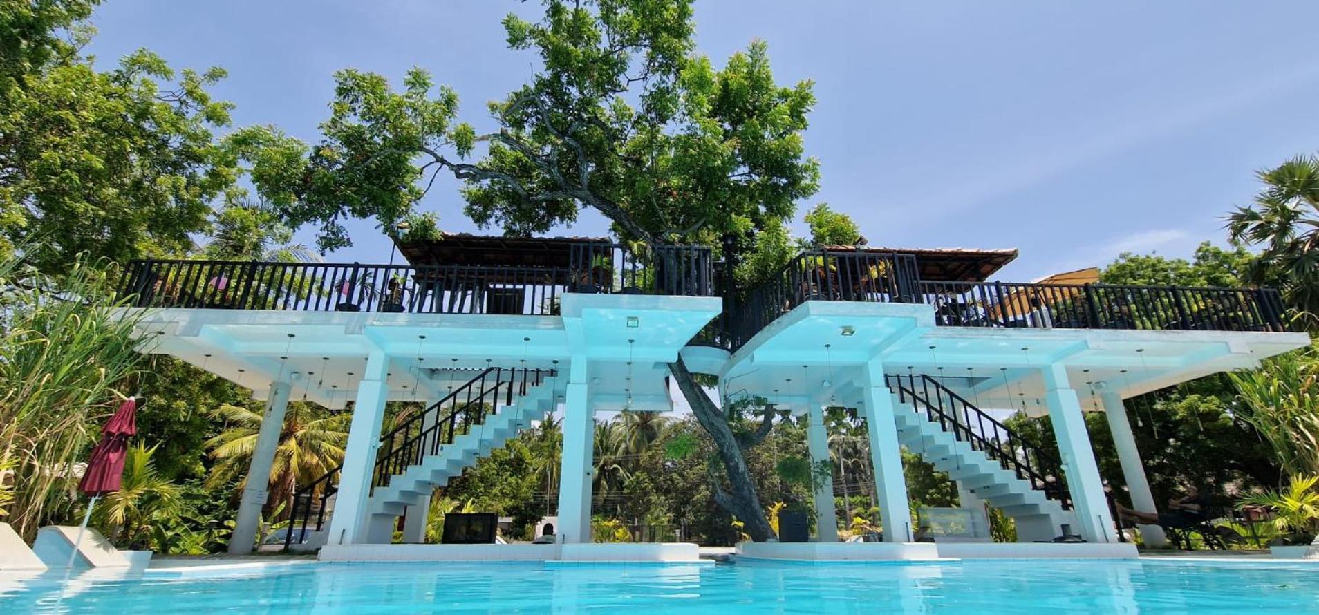 Lucky Beach Resort تريكونامالاي المظهر الخارجي الصورة