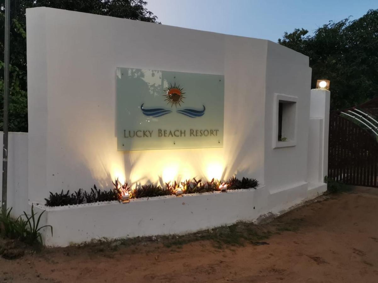 Lucky Beach Resort تريكونامالاي المظهر الخارجي الصورة